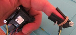 3d Printed sensor case with elastic on finger with Wemos D1 Mini Connected
